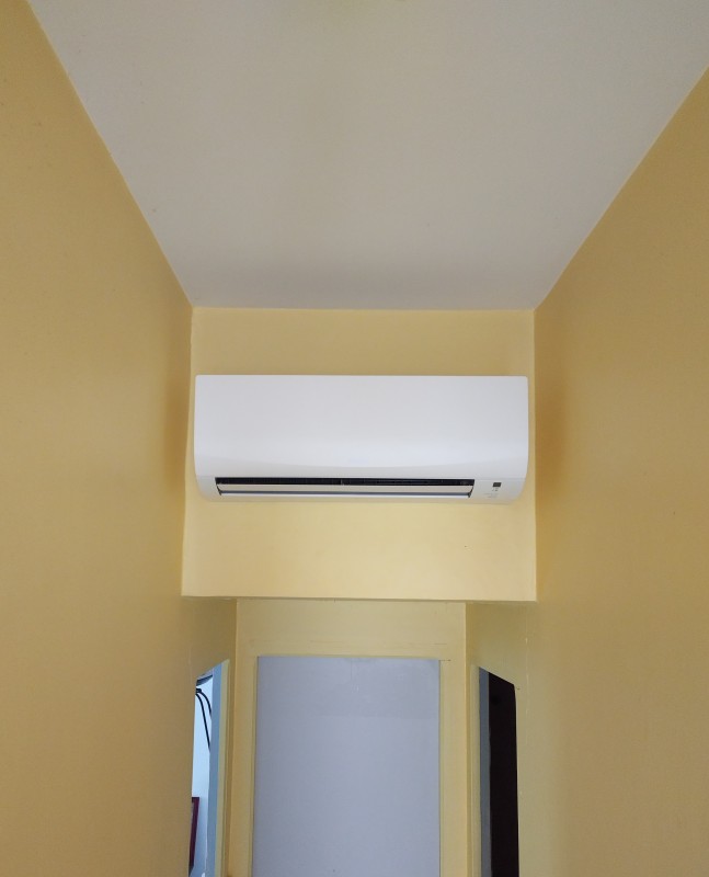 installation d'une climatisation réversible Daikin dans une maison de plain-pied à Agde 34