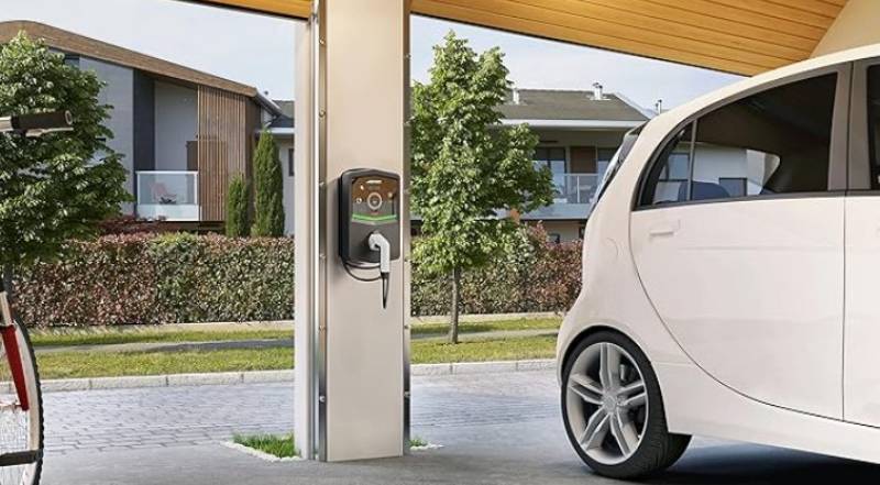 Borne de recharge GEWISS de 7kW à 22kW avec installation clé-en-main à Montpellier et dans l'Hérault