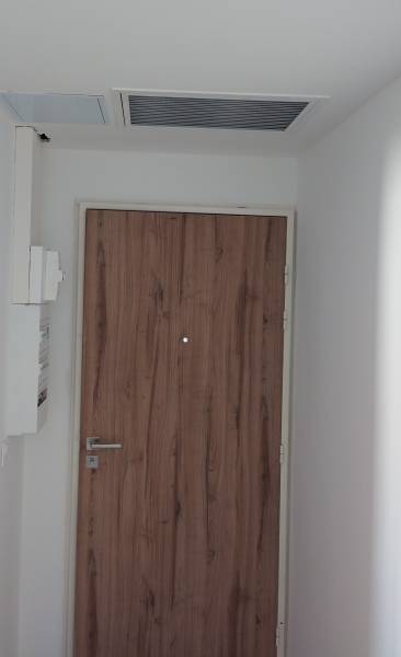 Gainable air air GREE installée dans le faux plafond